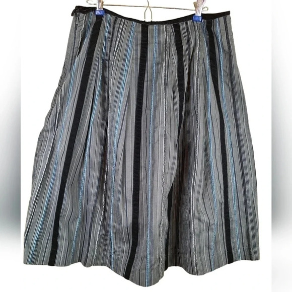 TALBOTS full skirt with velvet ribbon - Picture 2 of 7